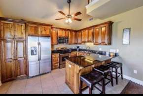Grand isle Detached Condo Unit F 3 bedrooms 1 bath Easy beach access pet ok